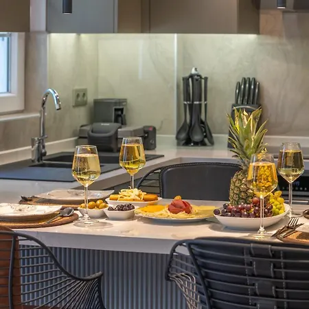 Apartmán Merkezde Jakuzili Lueks - Ocekhomes Meva Fethiye