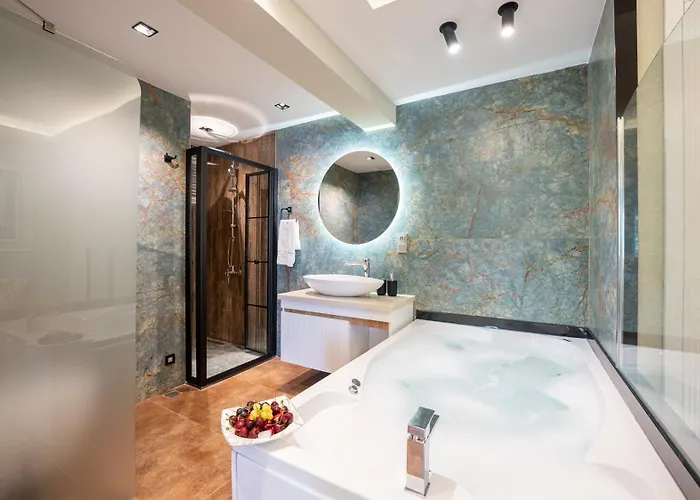 Apartamento Merkezde Jakuzili Lüks - Ocekhomes Meva Fethiye